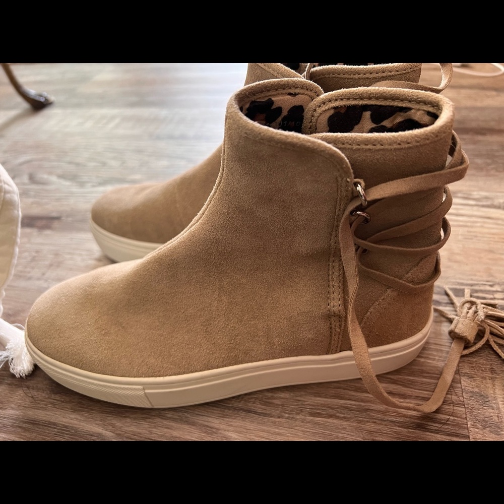 Zara suede boots